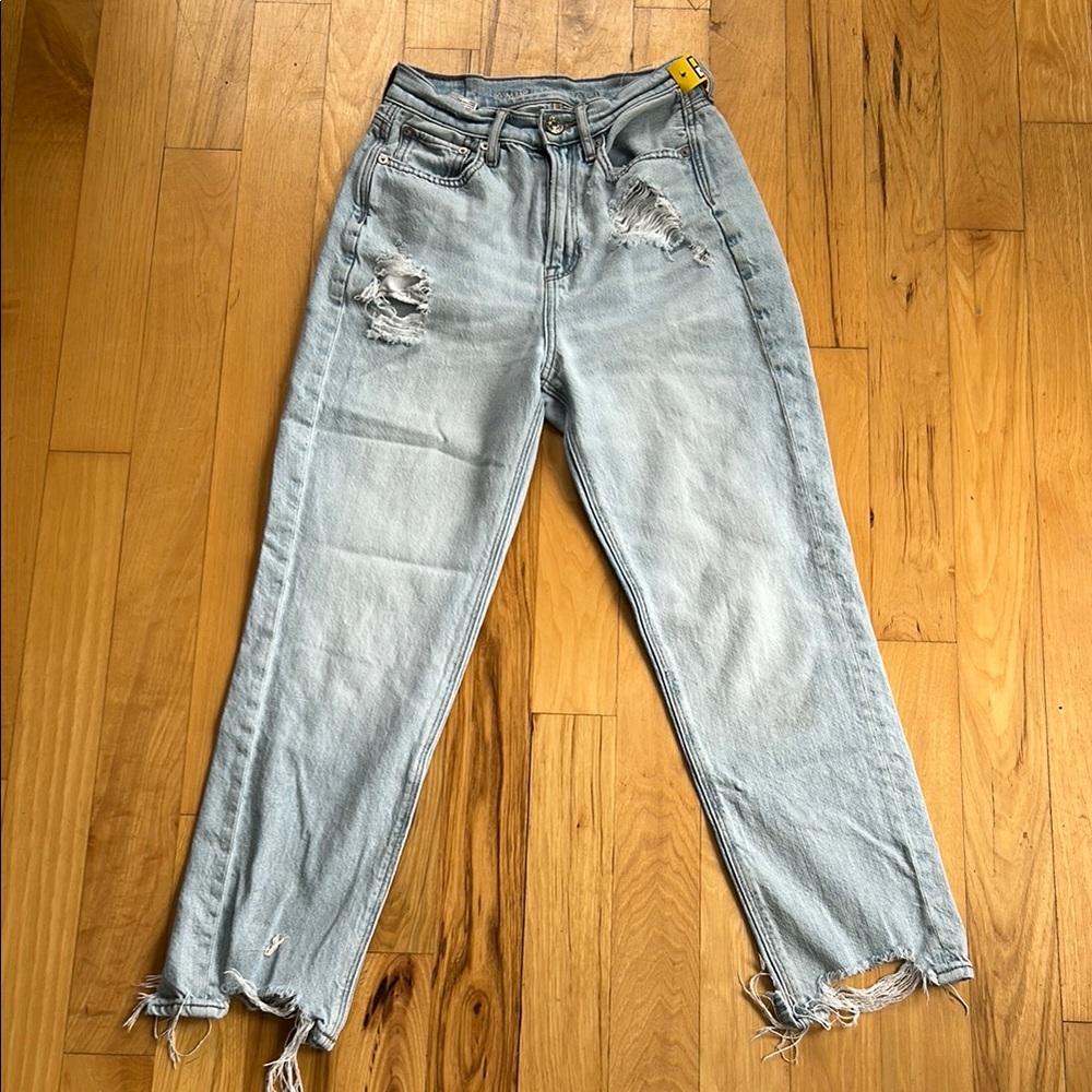 American Eagle Outfitters Light Blue Boyfriend Jeans
